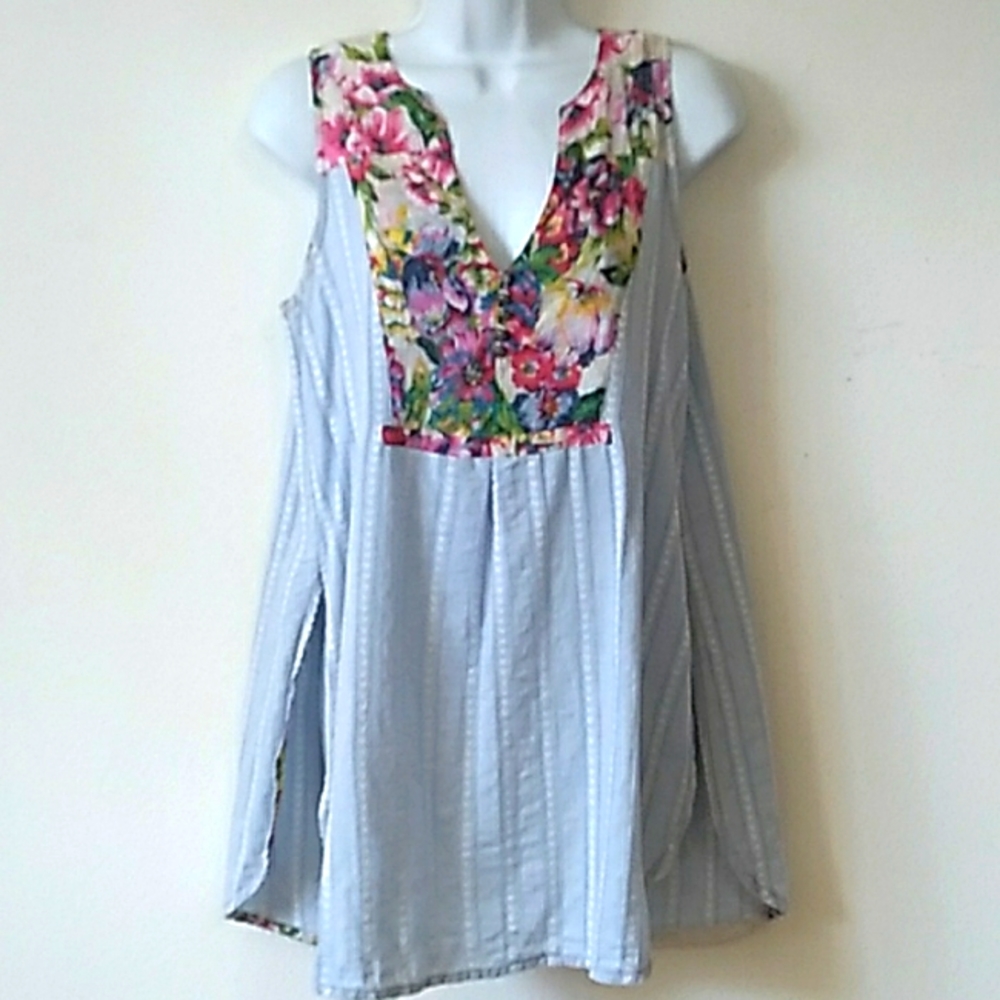 cyrena summer floral print on striped sleeveless v-neck 100% cotton top XS